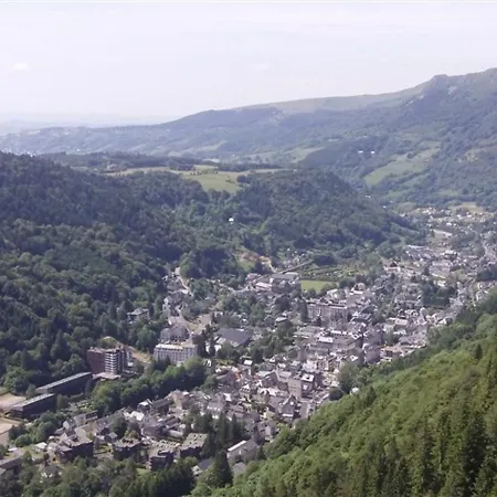Apartment F3 Au Mont-dore, A Proximite Du Centre, 55m², Classe 3 Etoiles, Pour 4 Personnes. - Fr-1-415-16 Le Mont-Dore